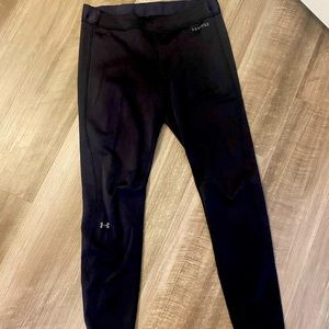 UnderArmour cold gear black leggings. Size L. Womens